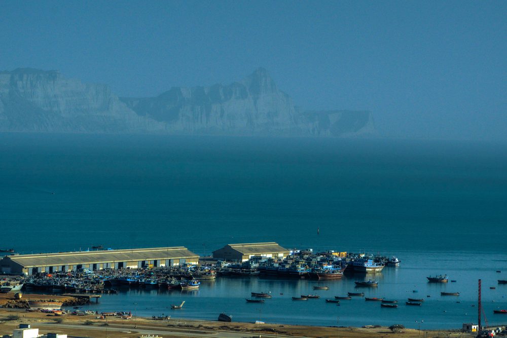 Gwadar Fish Harbour, Balochistan — part of Pakistan's largely artisanal small-boat fishing fleet that depends on shore-loaded ice